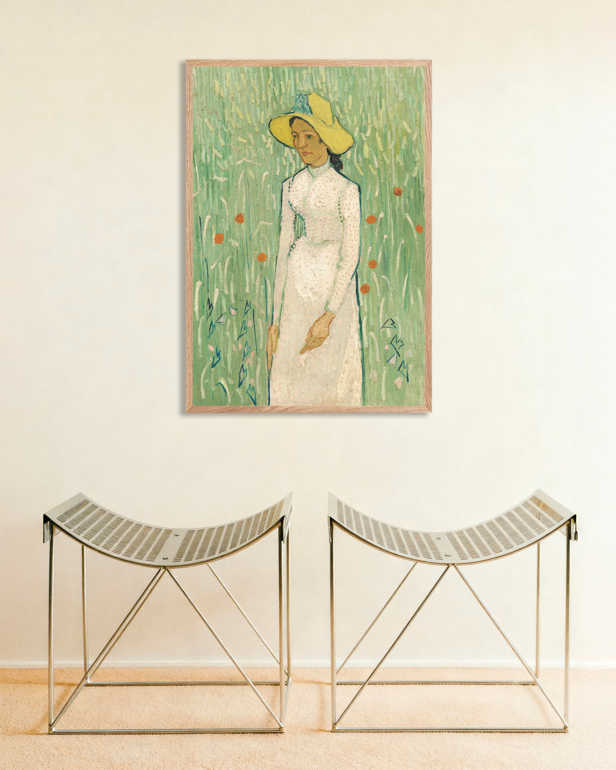 Poster von Mädchen in Weiß (1890) von Vincent van Gogh, mit naturfarbenem Holzrahmen