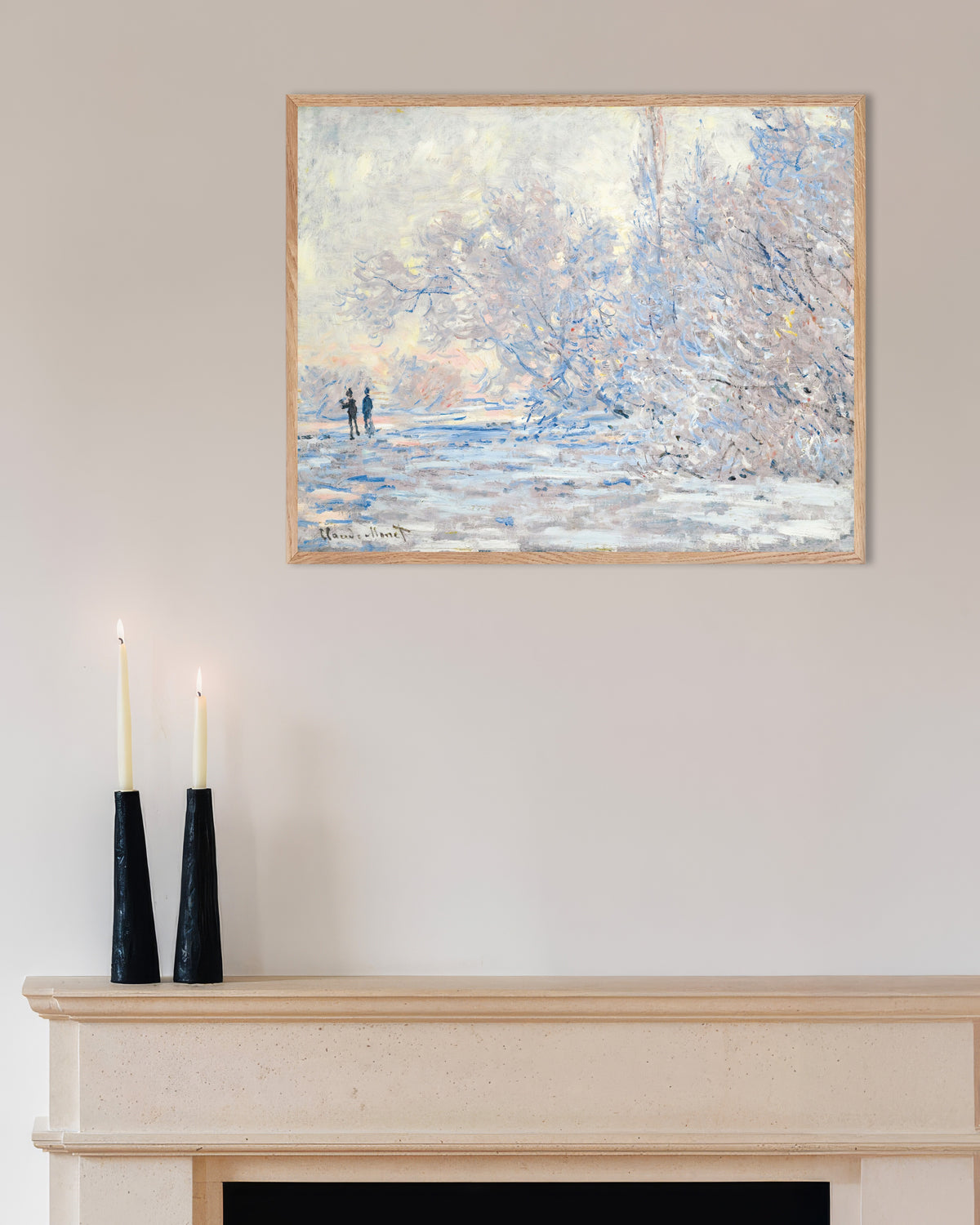 Poster Raureif in Giverny (1885) von Claude Monet mit naturfarbenem Holzrahmen