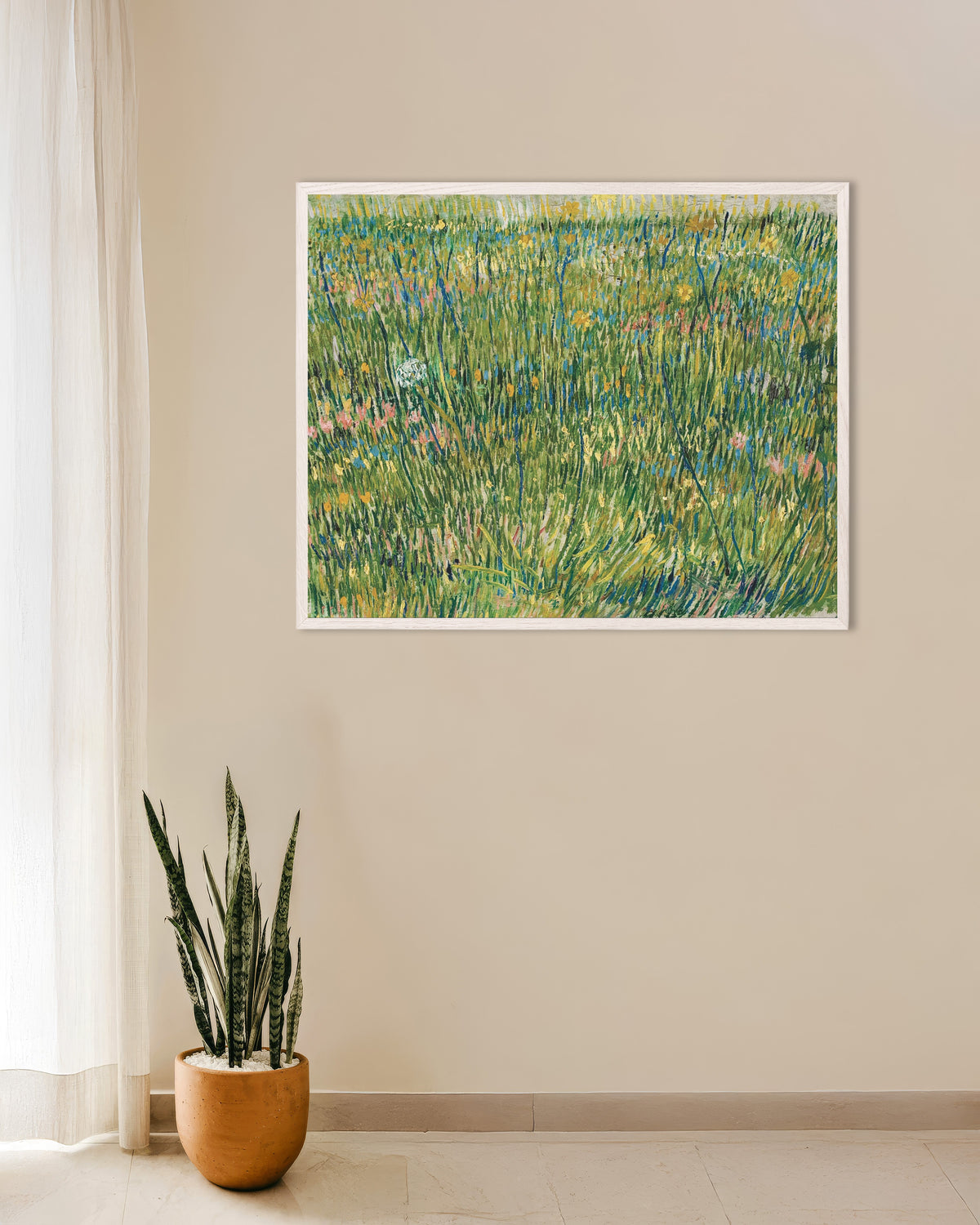Poster von Grasfläche (1887) von Vincent van Gogh, mit weißem Holzrahmen