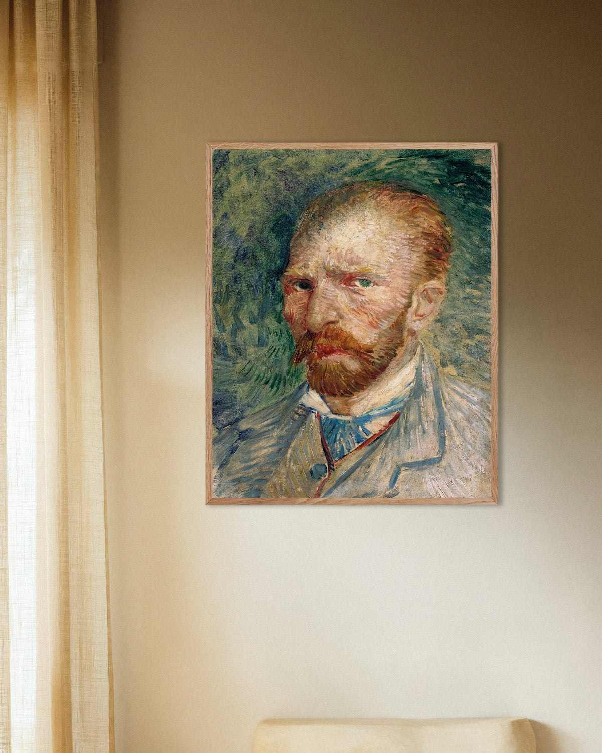 Poster von Selbstporträt vor grünem Hintergrund (1886) von Vincent van Gogh, mit naturbelassenem Holzrahmen
