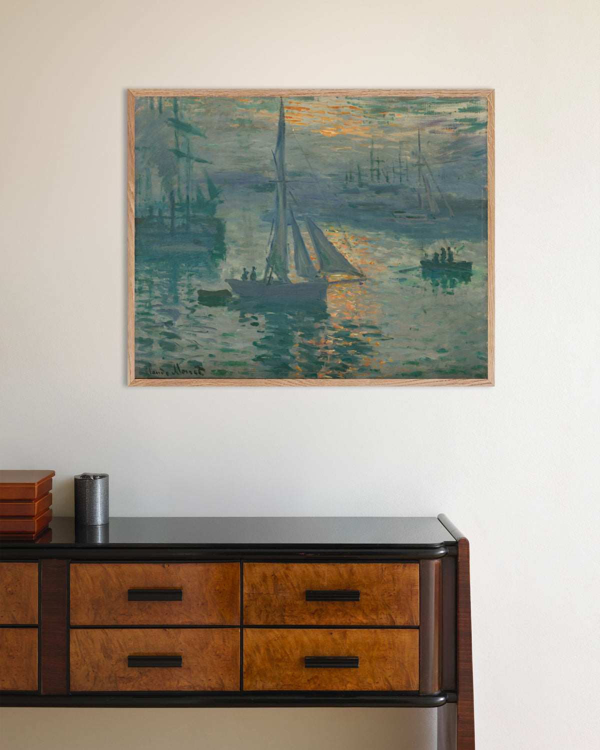 Poster Sonnenaufgang, Seestück (1873) von Claude Monet mit naturfarbenem Holzrahmen