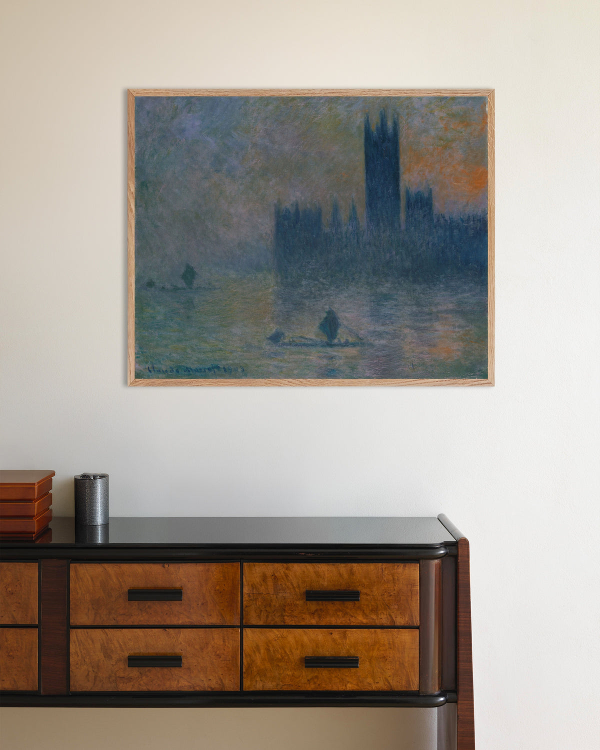 Poster Das Parlament, Nebeleffekt (1903–1904) von Claude Monet mit naturfarbenem Holzrahmen