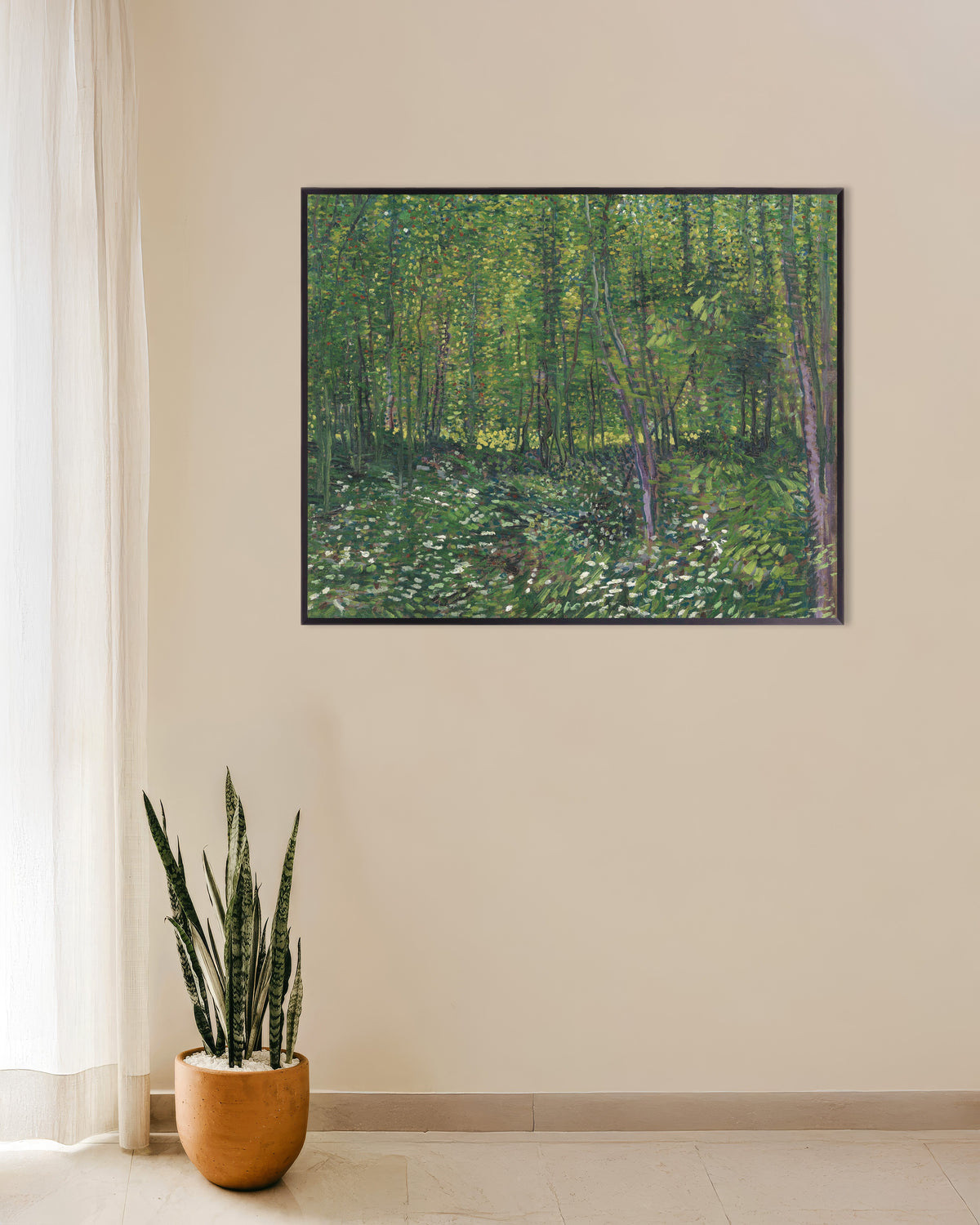 Poster mit Bäume und Unterholz (1887) von Vincent van Gogh, mit Metallrahmen