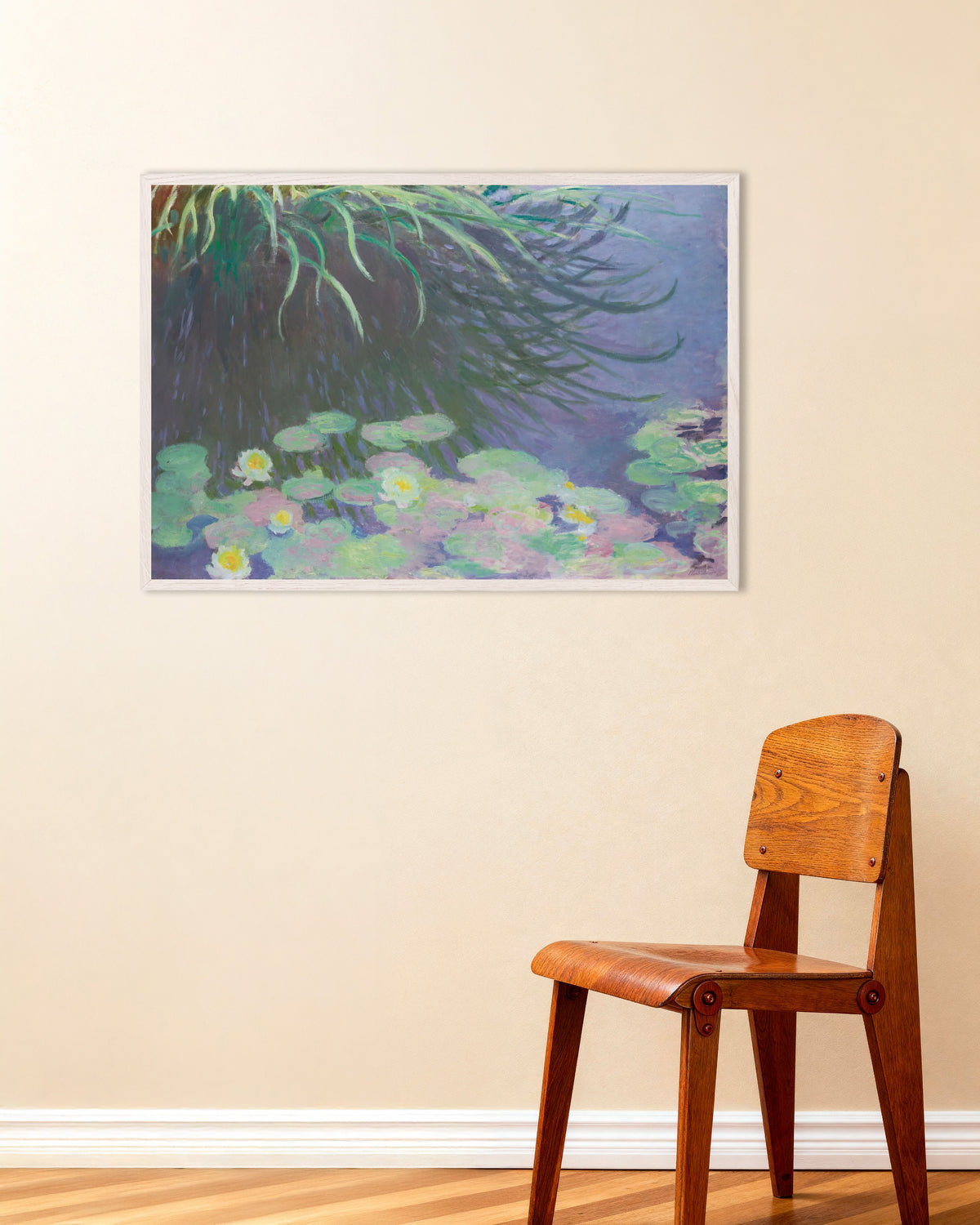 Poster Seerosen mit Spiegelungen hoher Gräser (1914–1917) von Claude Monet mit weißem Holzrahmen