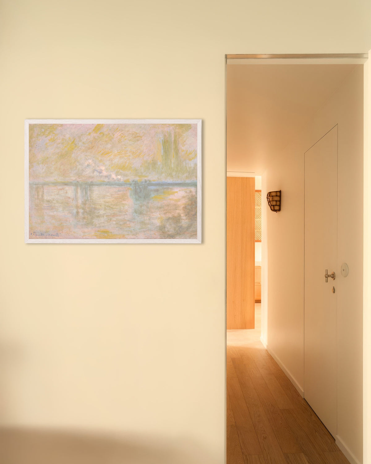 Poster Charing Cross Bridge, London (um 1902) von Claude Monet mit weißem Holzrahmen