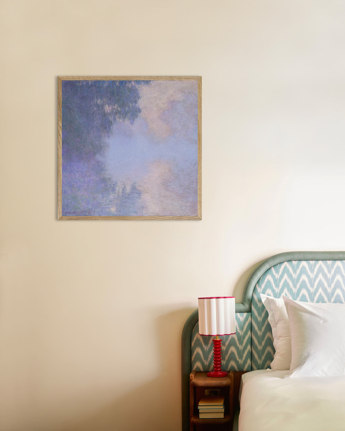Poster Seinearm bei Giverny, Nebel (1897) von Claude Monet mit naturfarbenem Holzrahmen