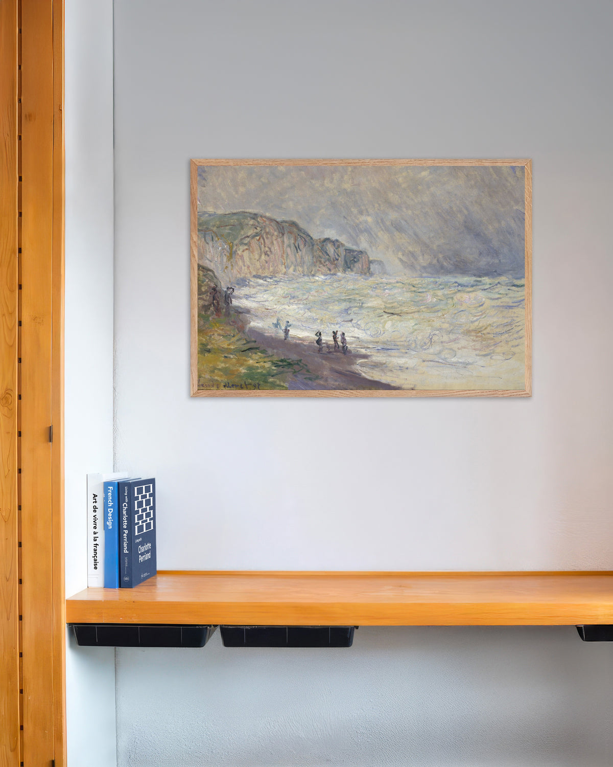 Poster Schwere See bei Pourville (1897) von Claude Monet mit naturfarbenem Holzrahmen