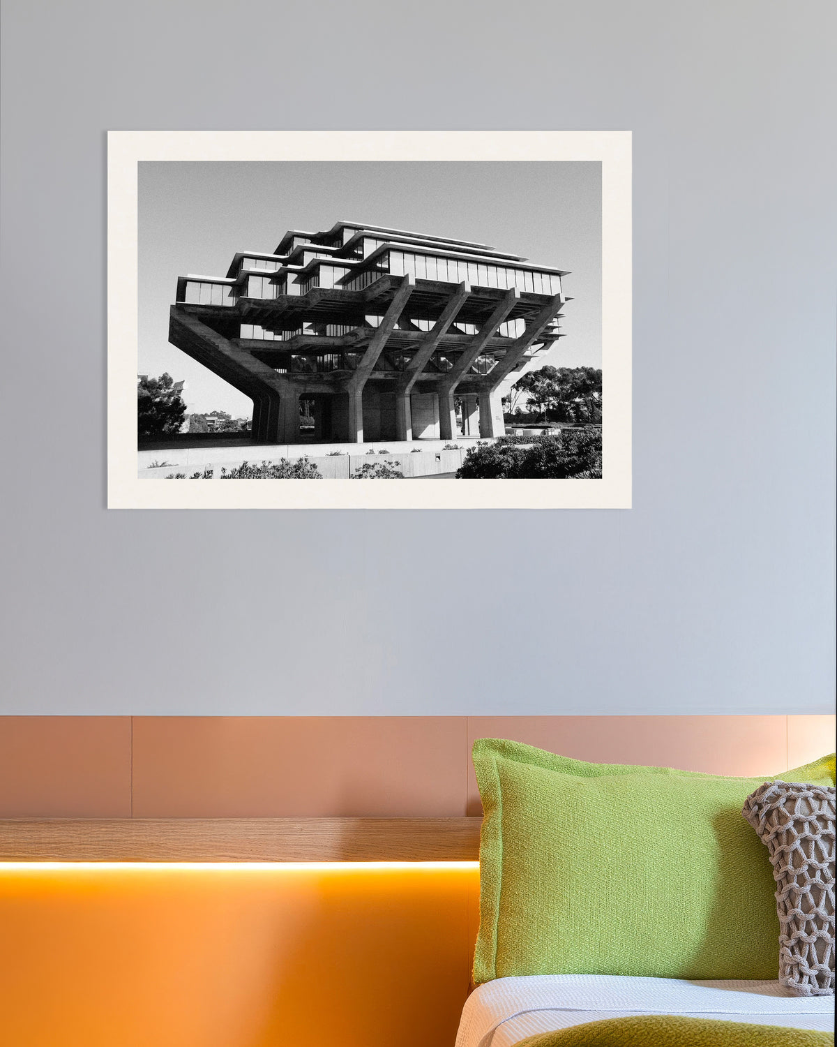 Poster „Bibliothek auf Betonstützen“