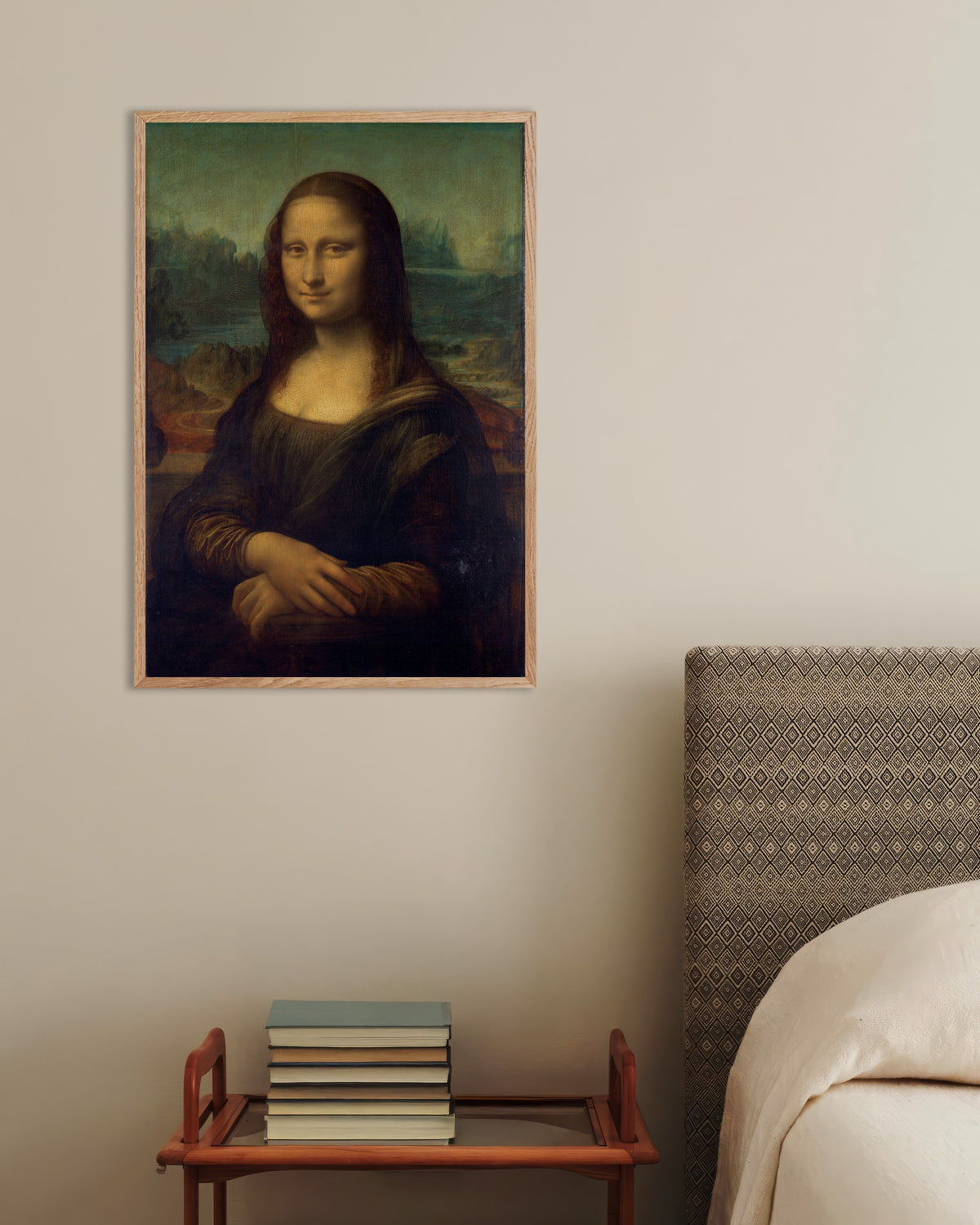Poster „Mona Lisa von Leonardo da Vinci“ mit naturbelassenem Holzrahmen