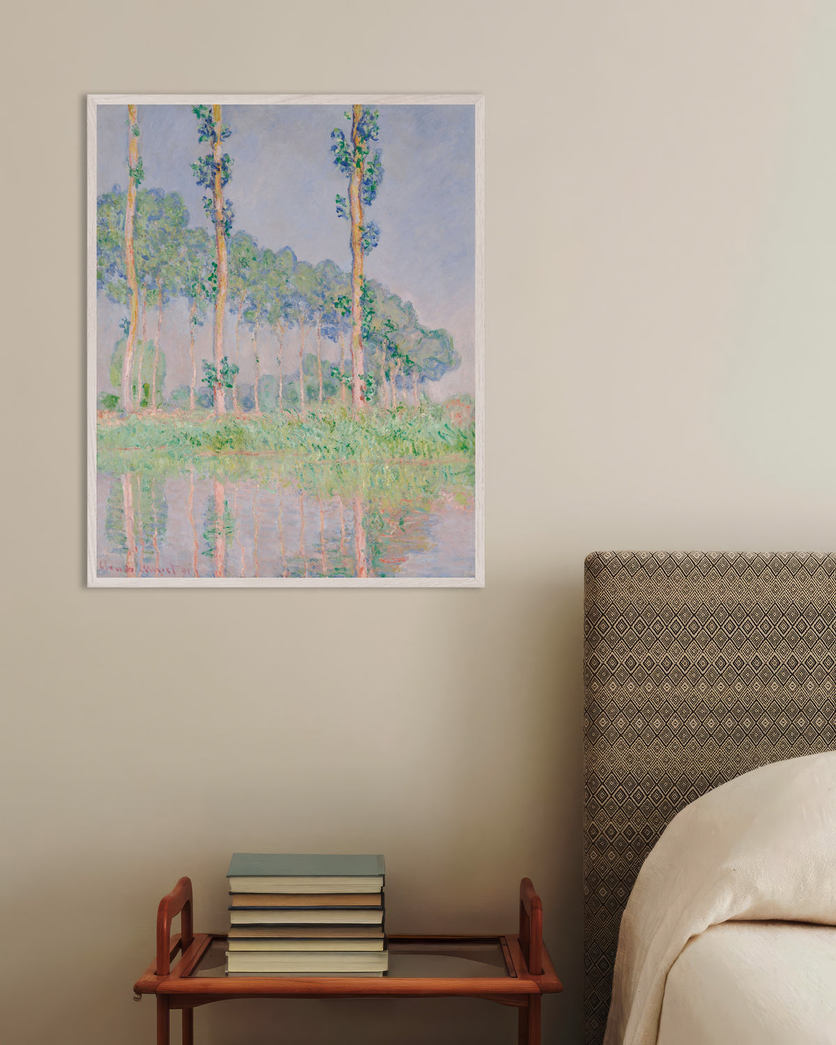 Poster Pappeln, rosa Effekt (1891) von Claude Monet mit weißem Holzrahmen