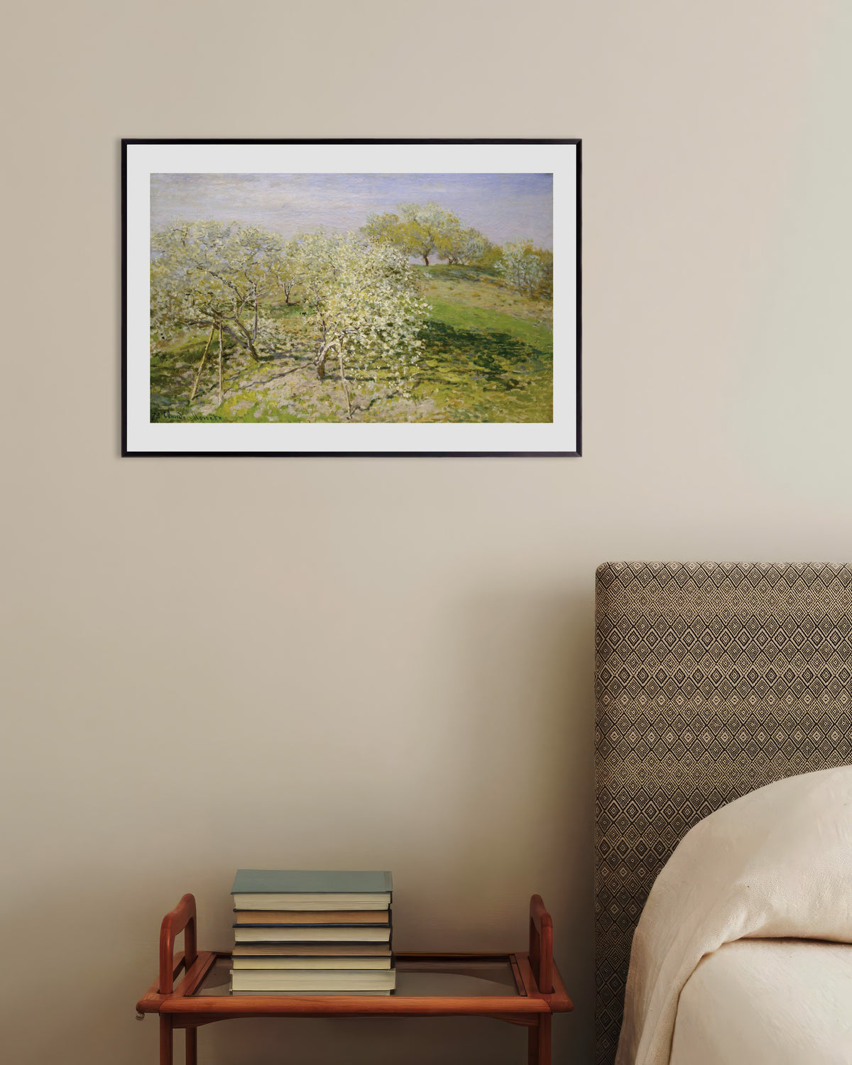 Poster Frühling, blühende Obstbäume (1873) von Claude Monet mit Metallrahmen