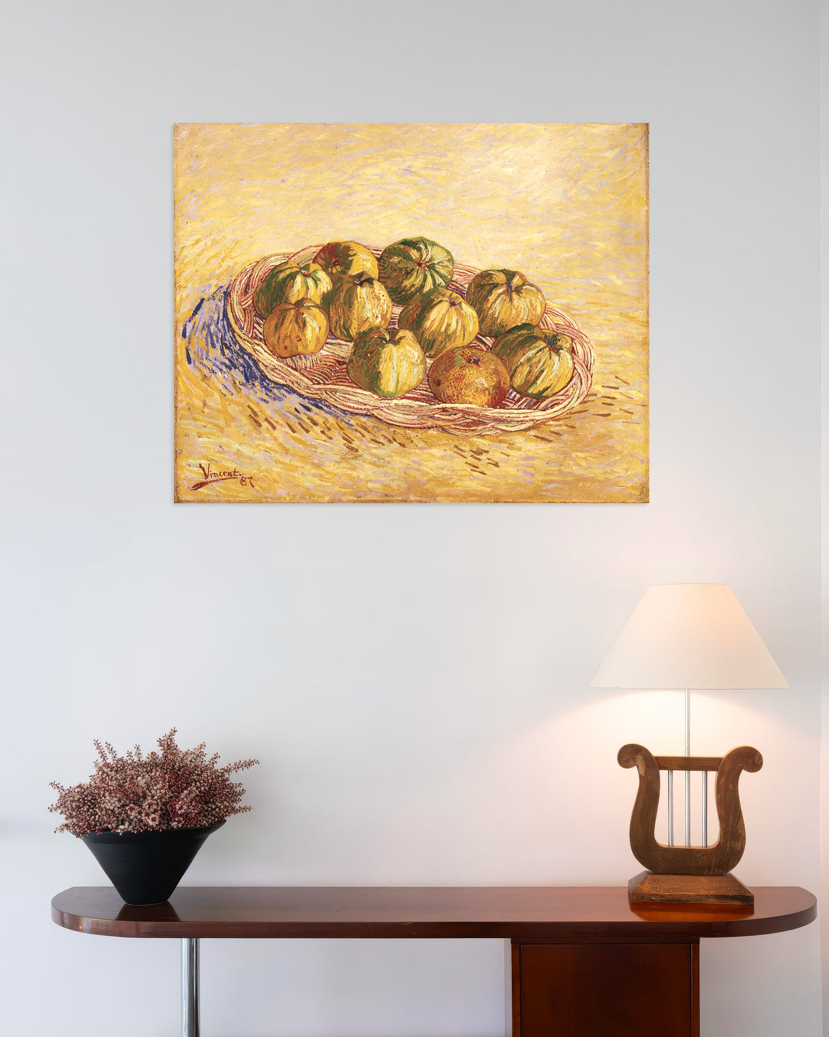 Poster von Stillleben mit Korb voller Äpfel (1887) von Vincent van Gogh