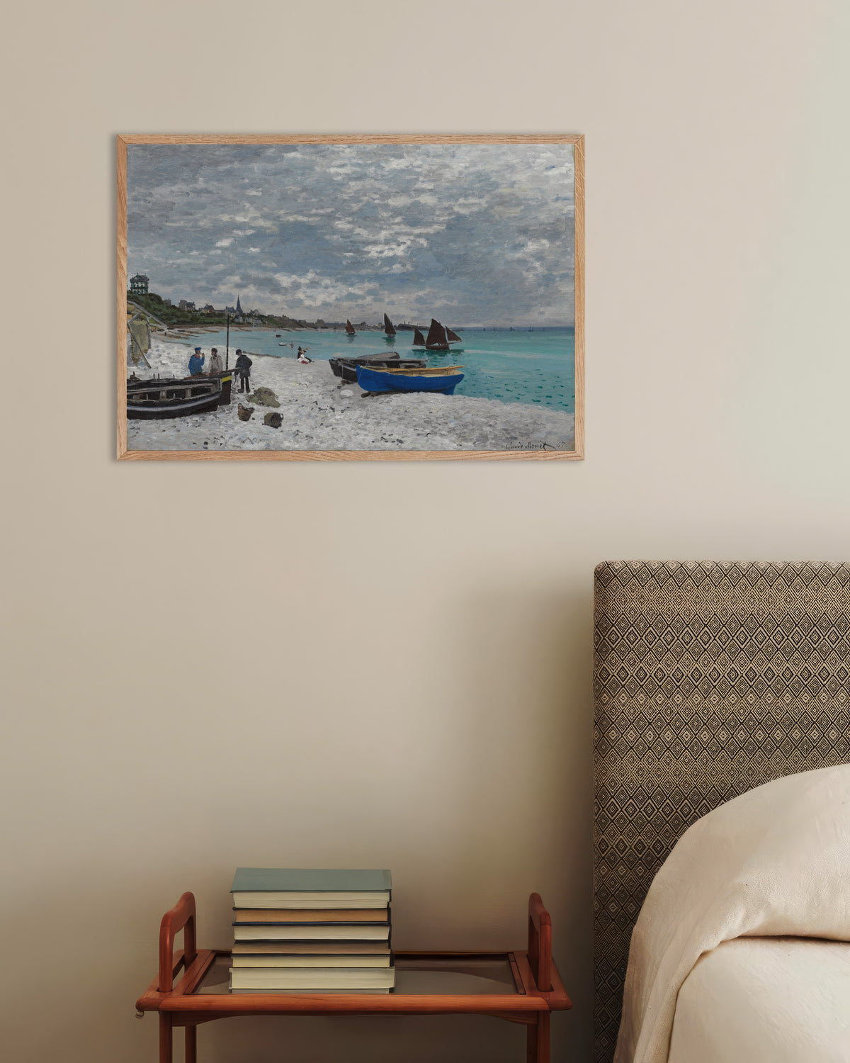 Poster Der Strand von Sainte-Adresse (1867) von Claude Monet mit naturfarbenem Holzrahmen