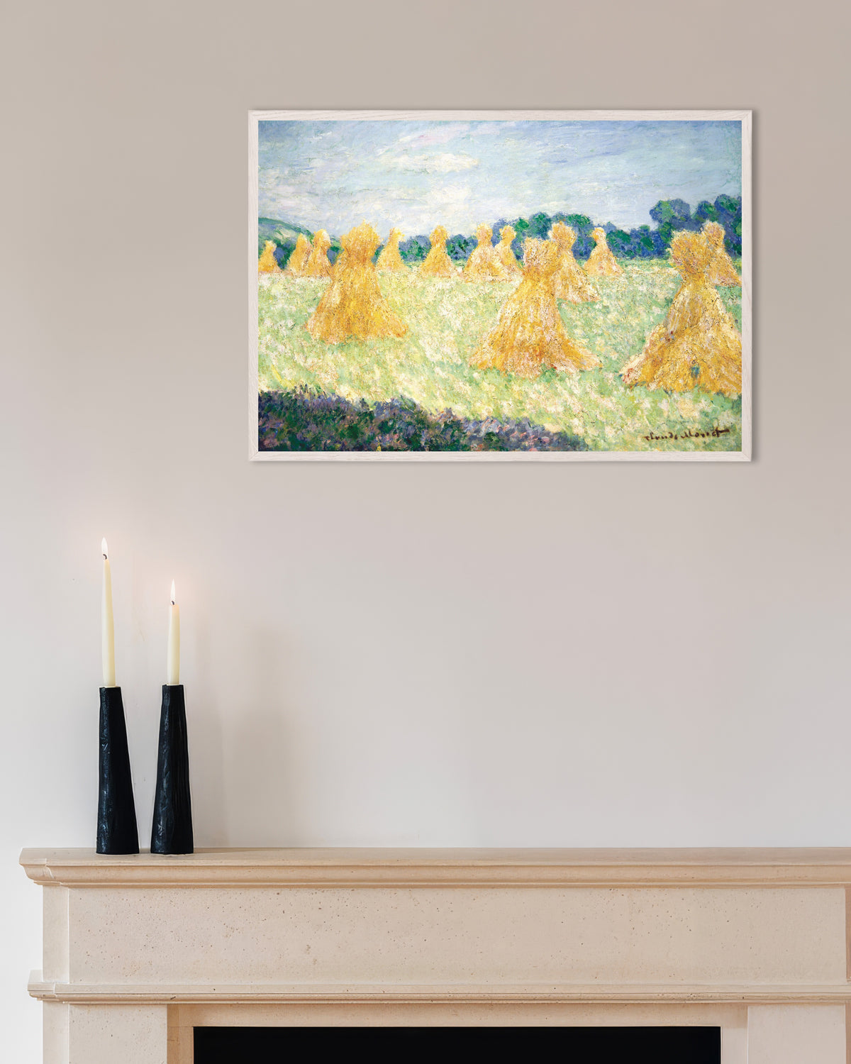 Poster Die jungen Damen von Giverny, Sonneneffekt (1894) von Claude Monet mit weißem Holzrahmen