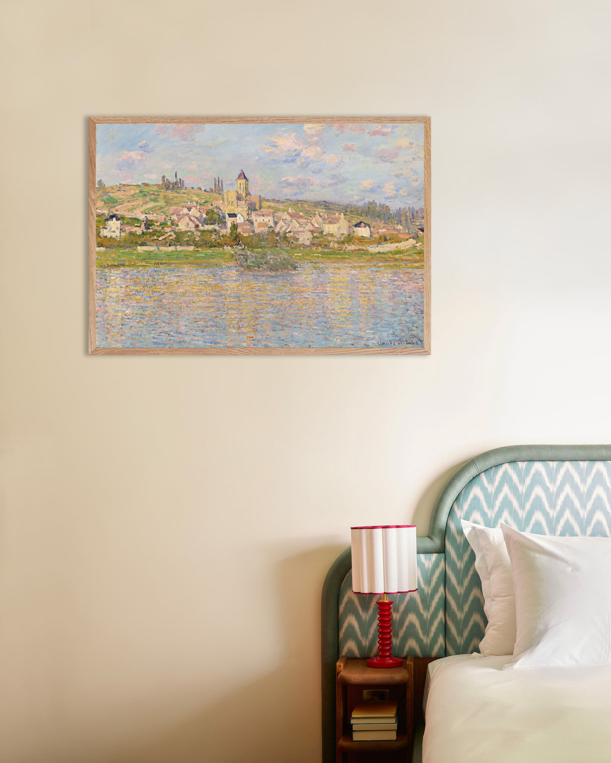 Poster Vétheuil von Claude Monet mit naturfarbenem Holzrahmen