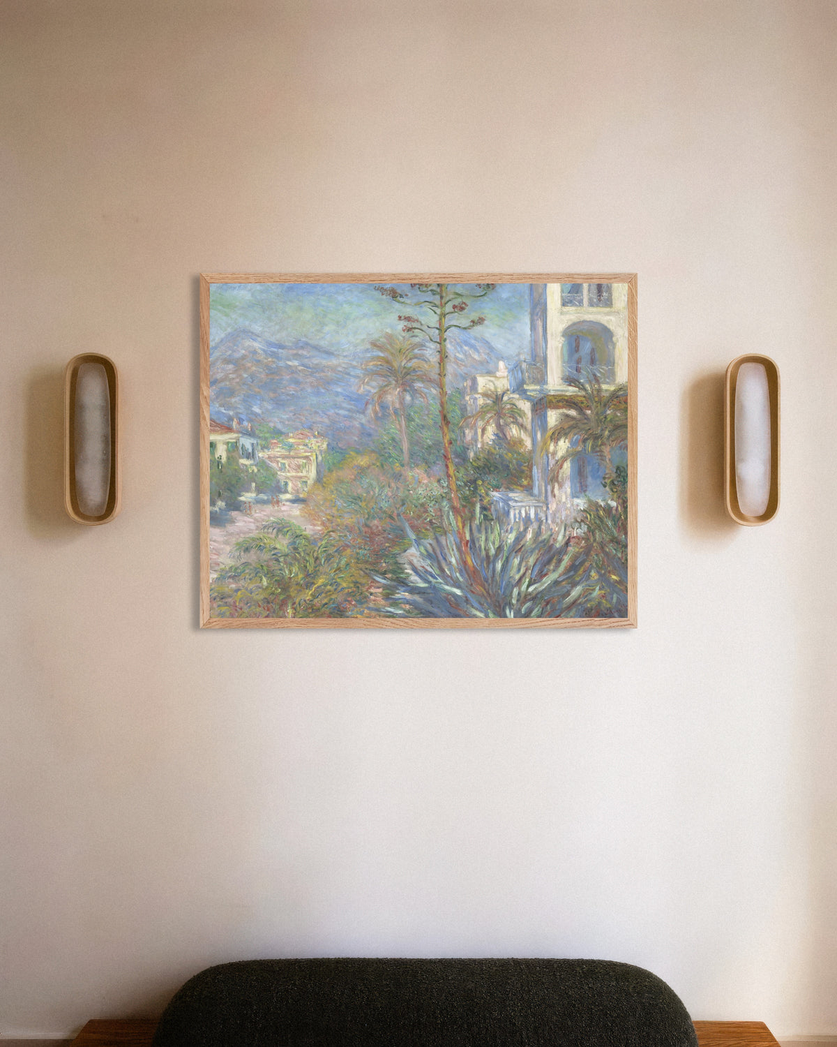 Poster Villen in Bordighera (1884) von Claude Monet mit naturfarbenem Holzrahmen