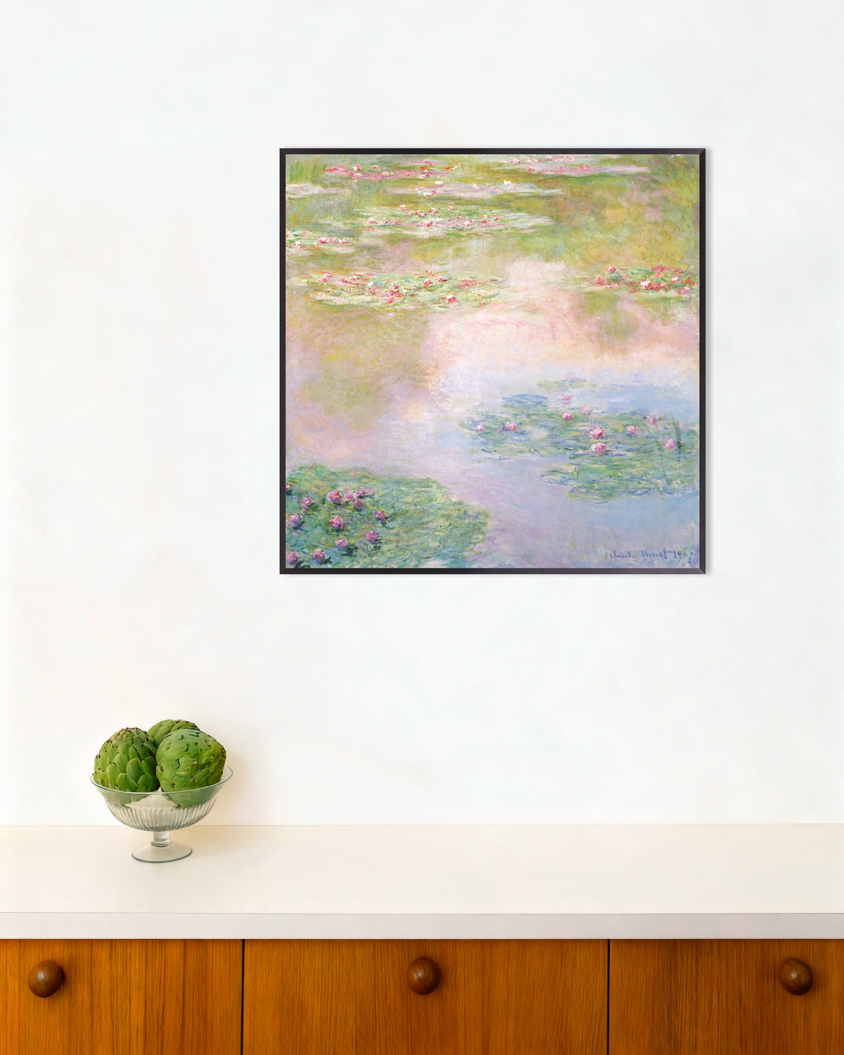 Poster Seerosen, rosa Spiegelungen (1907) von Claude Monet mit Metallrahmen