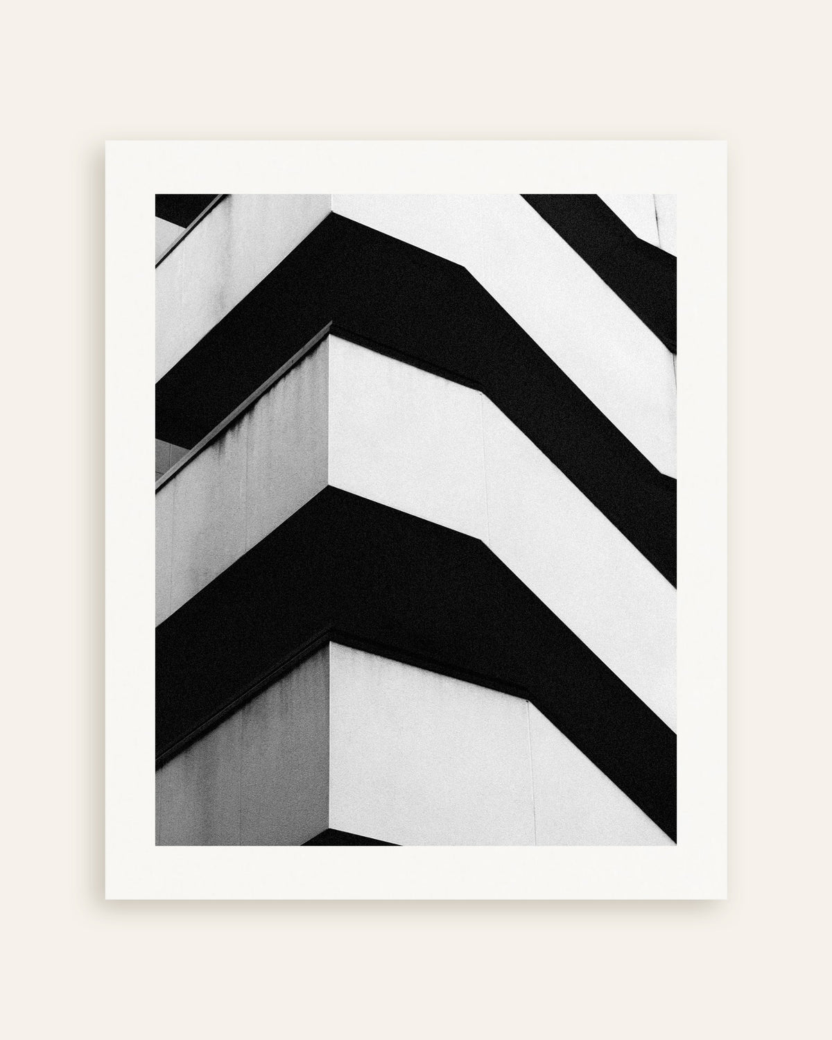 Poster „Zickzack-Balkone aus Beton“, Miniaturansicht